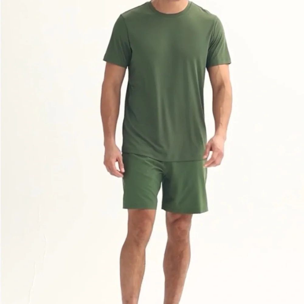 Tek Gear Men's olive 7 in. training shorts size L
